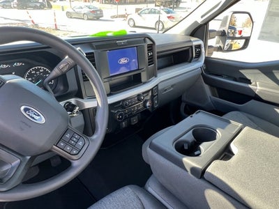 2025 Ford Super Duty F-350 SRW XL